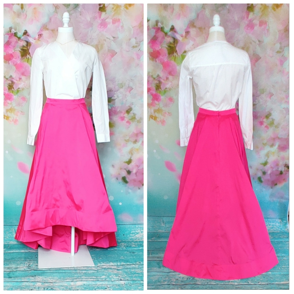 NWOT. Adrianna Papell Skirt